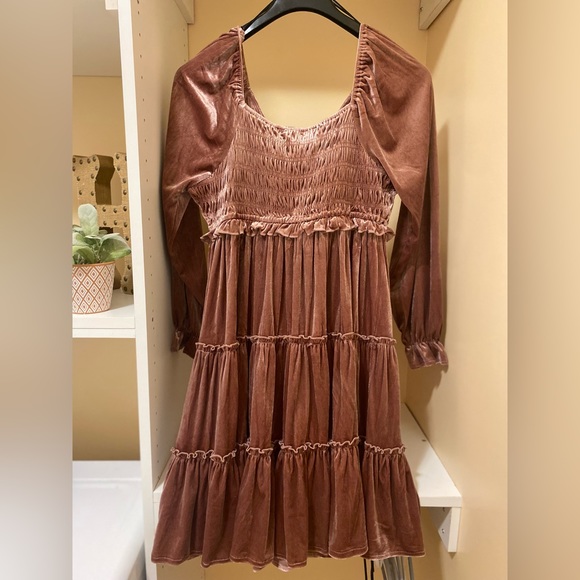 NWT Velvet Blush Boutique Dress - Picture 3 of 3